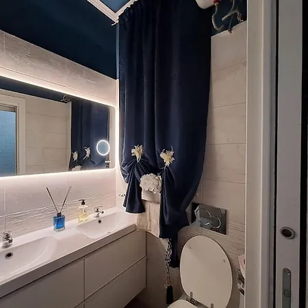 Flower's House Di Doris Simone فيلة